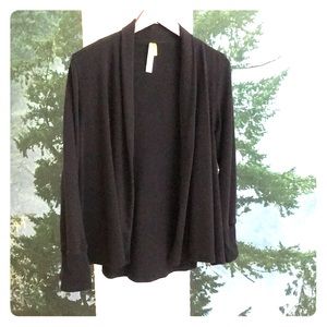 HUE black cardigan